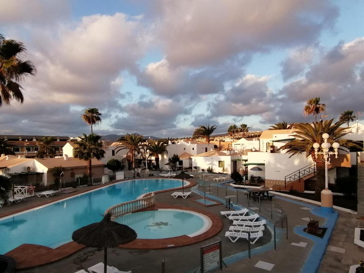 Castillo Holiday Apartament- Puerta Del Sol 191 กาเลตาเดฟุสเต ภายนอก รูปภาพ